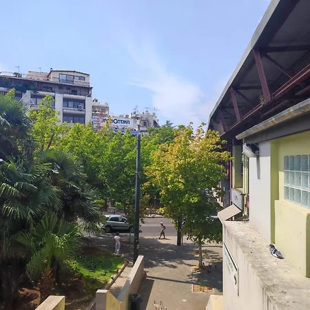 το ρετιρε * Athens